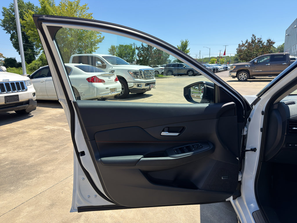 New 2026 Nissan Sentra SR FWD image 10