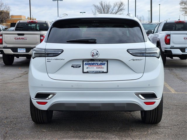 Used 2022 Buick Envision Avenir w/ Technology Package II image 4