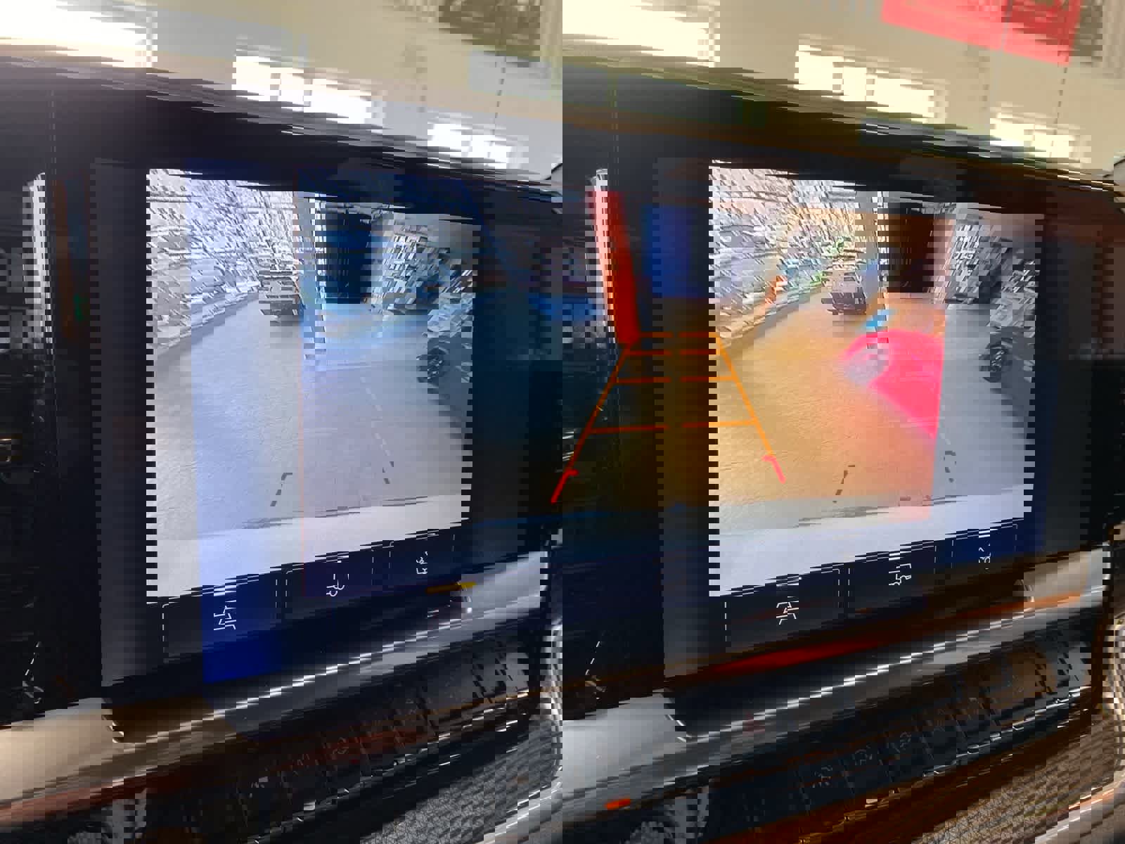 Used 2022 Chevrolet Silverado 1500 LT Trail Boss w/ Convenience Package II image 23