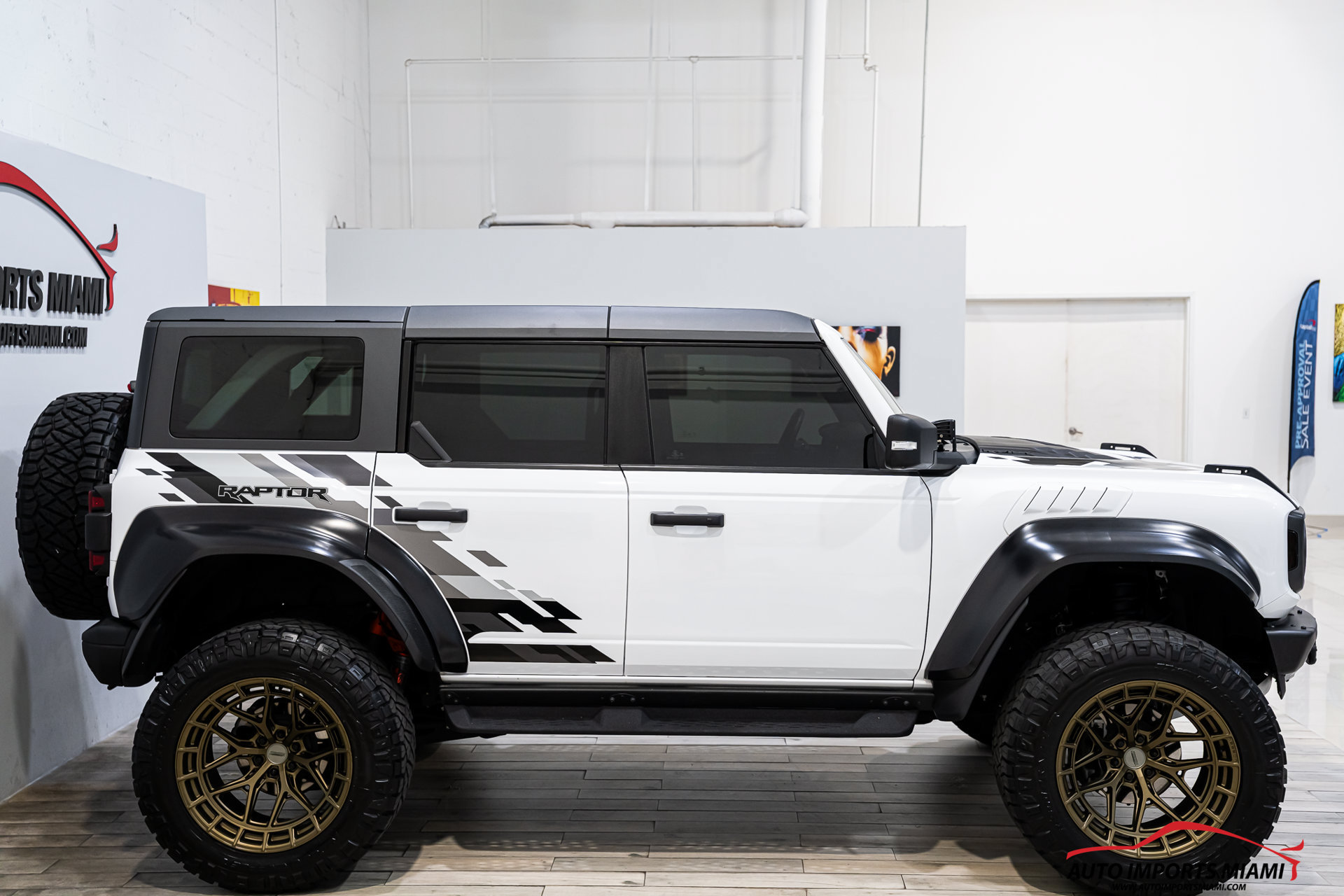 Used 2023 Ford Bronco Raptor AWD/4WD image 28