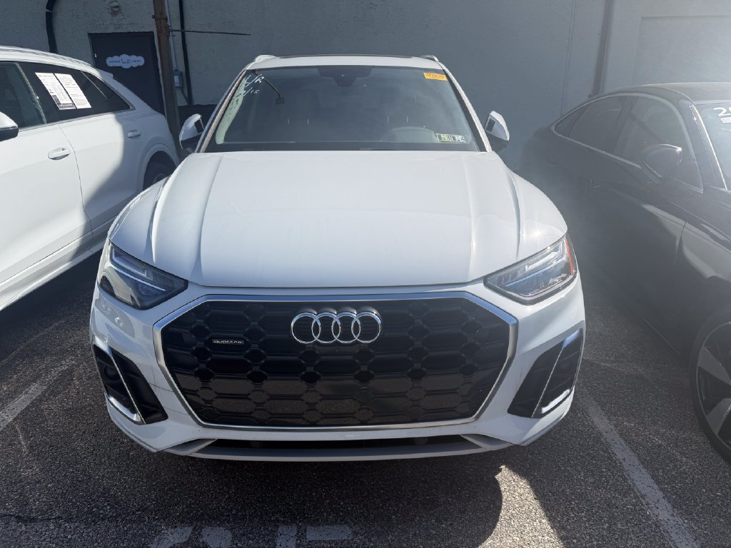Used 2023 Audi Q5 2.0T Premium Plus AWD/4WD image 2