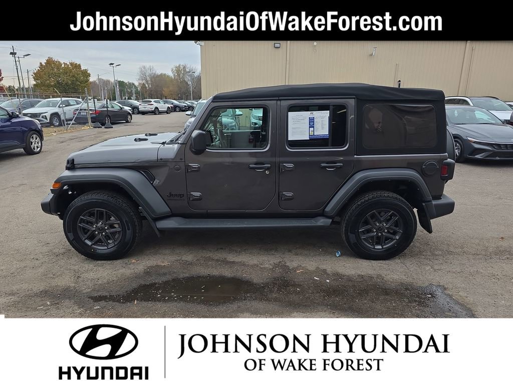 Used 2024 Jeep Wrangler Sport S image 19