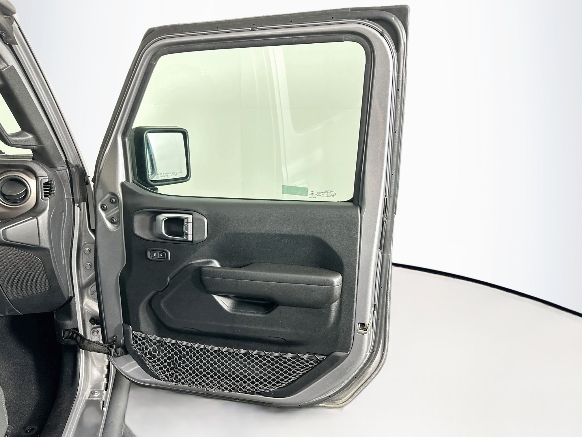 Used 2018 Jeep Wrangler Unlimited Sport S AWD/4WD image 30