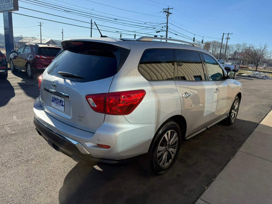 Used 2017 Nissan Pathfinder SL image 8
