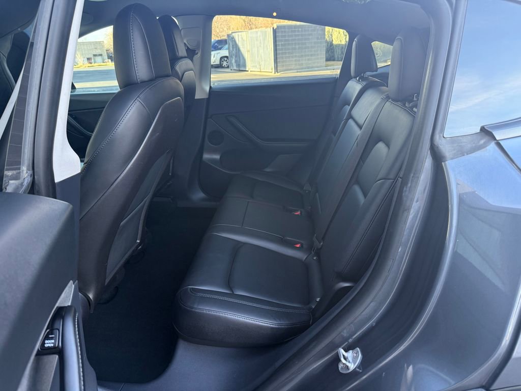 Used 2020 Tesla Model Y Long Range image 26