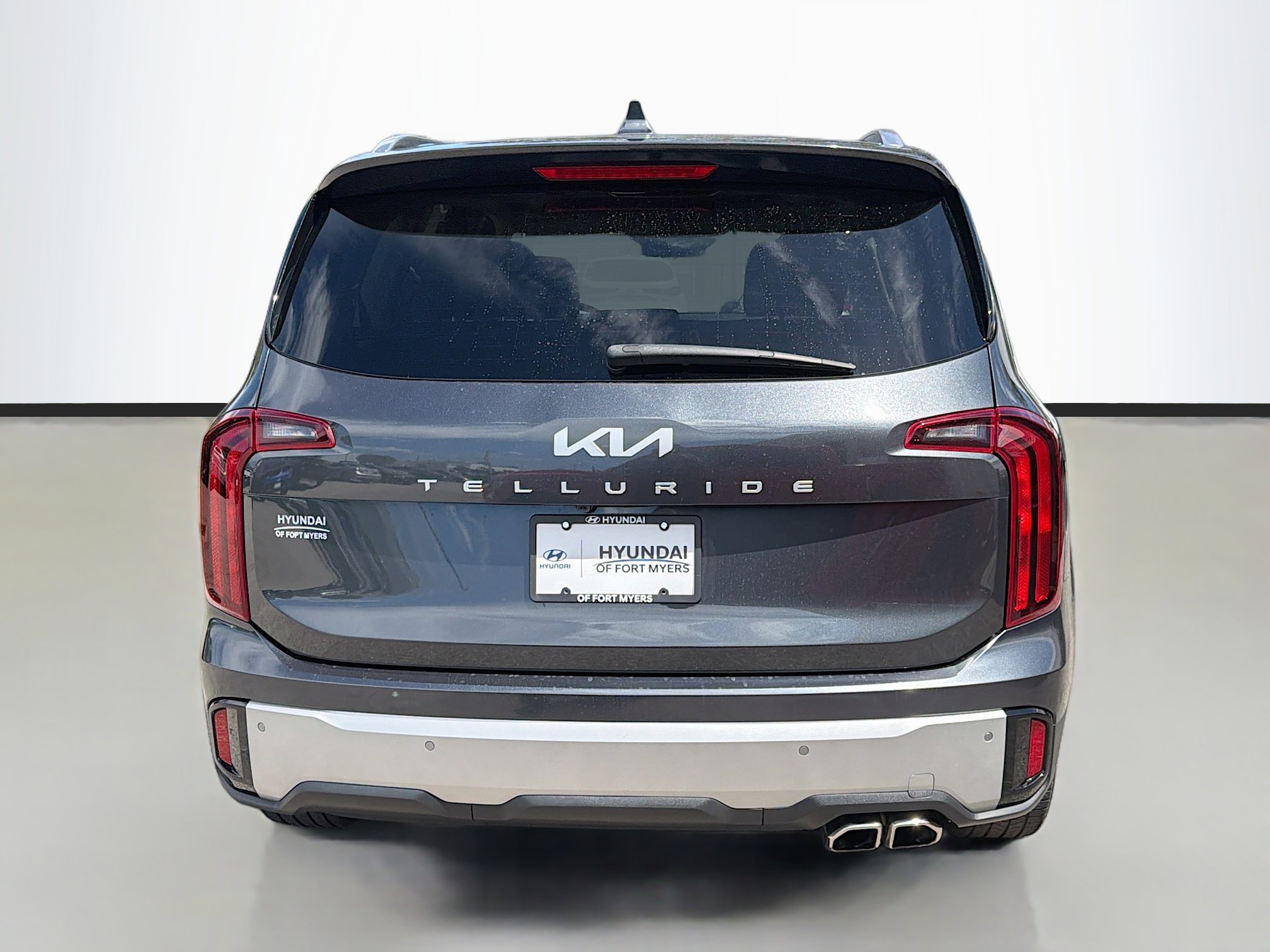 Used 2024 Kia Telluride S w/ S Sunroof Package image 4