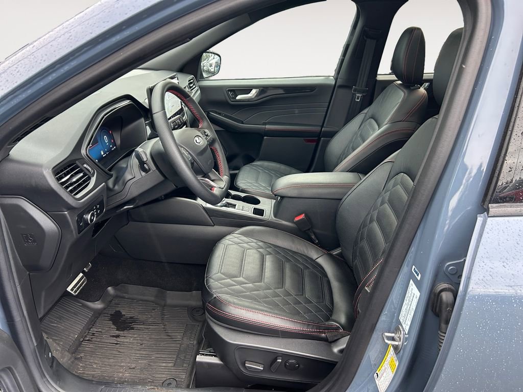 Used 2024 Ford Escape ST-Line Elite w/ Premium Technology Package image 16