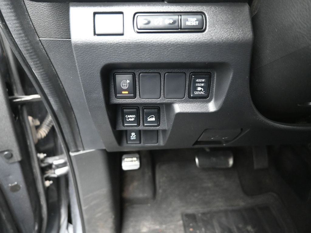 Used 2023 Nissan Frontier SV w/ Technology Package image 16