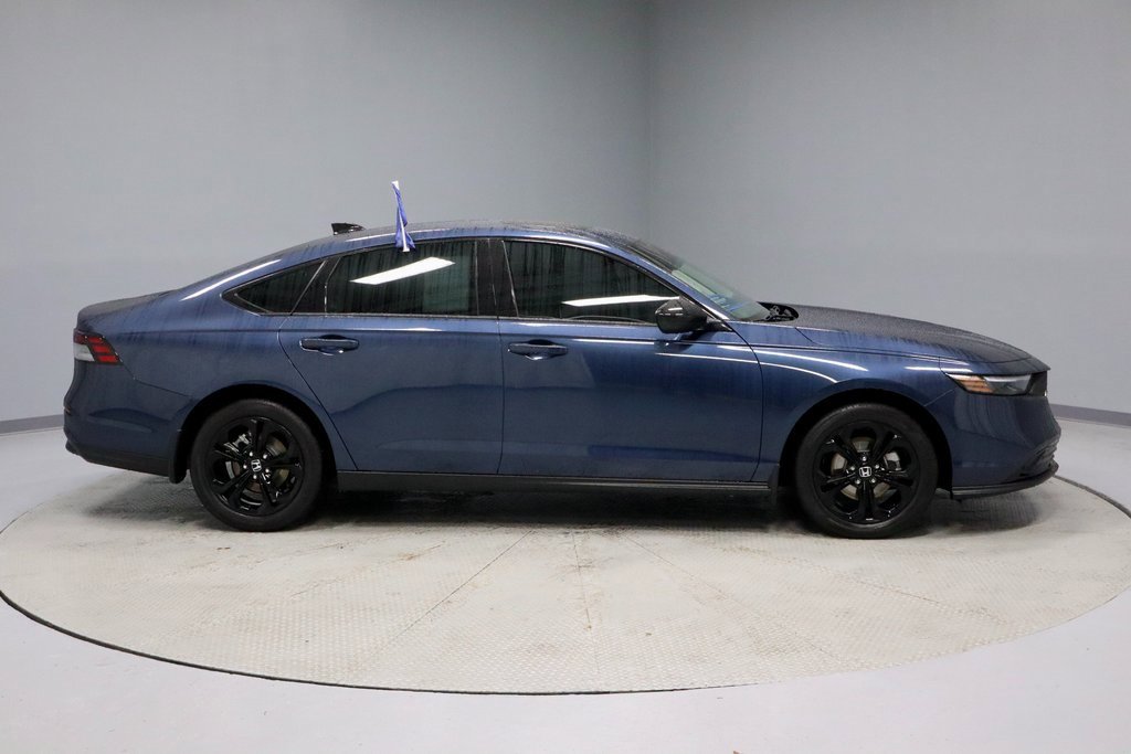 Used 2025 Honda Accord SE image 12