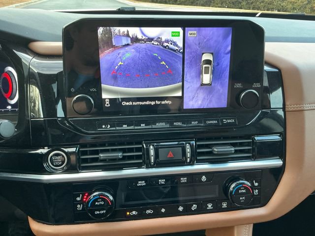 Used 2024 Nissan Pathfinder Platinum image 23