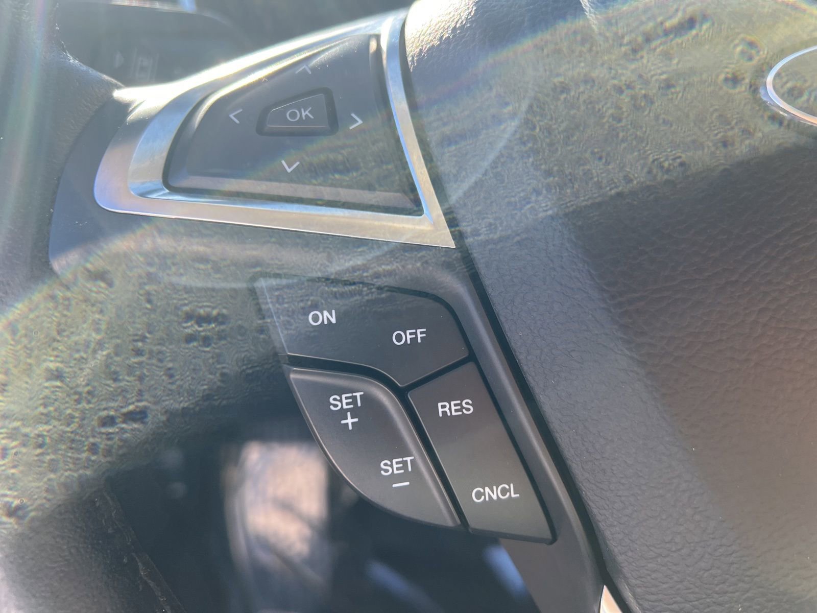 Used 2018 Ford Fusion Titanium image 30