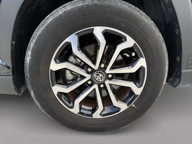 Used 2023 Toyota Corolla Cross AWD Hybrid image 10