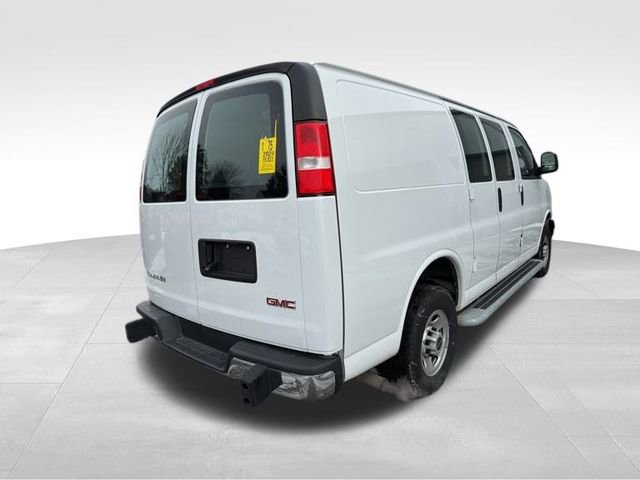 Used 2024 GMC Savana 2500 w/ Driver Convenience Package image 6