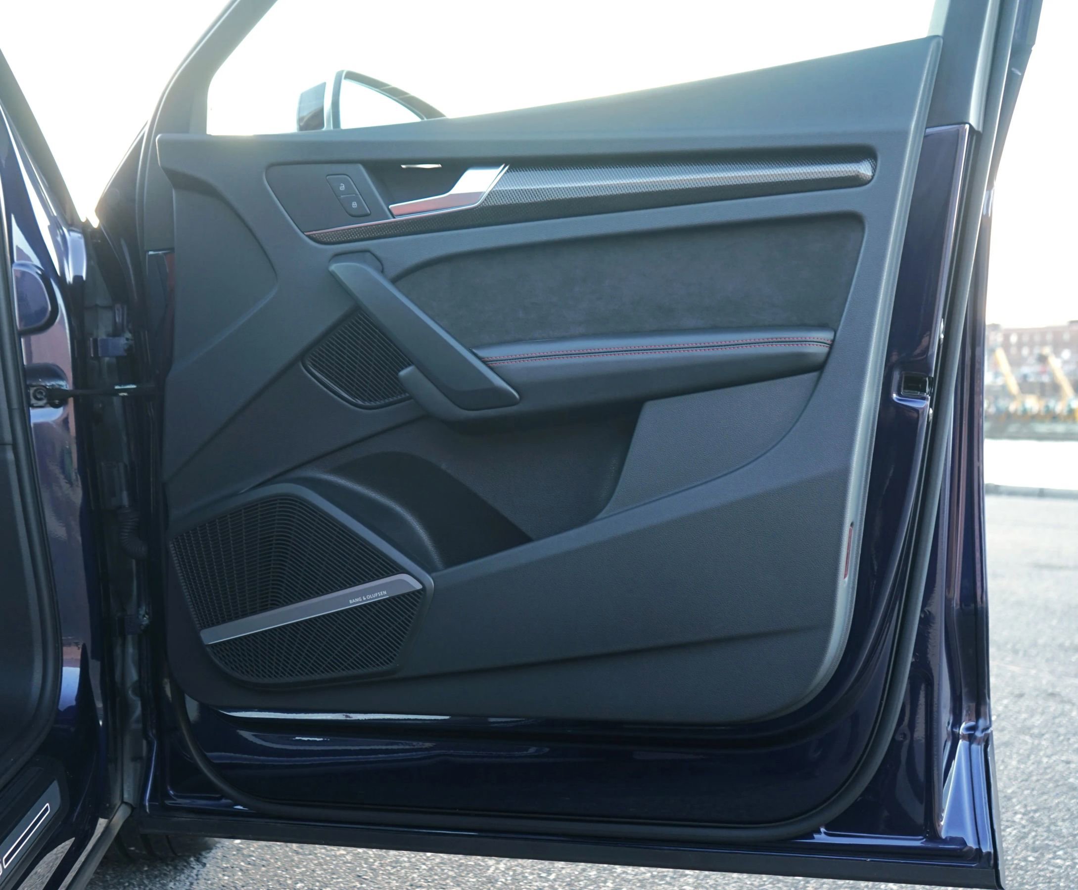 Used 2018 Audi SQ5 Premium Plus w/ S Sport Package image 36