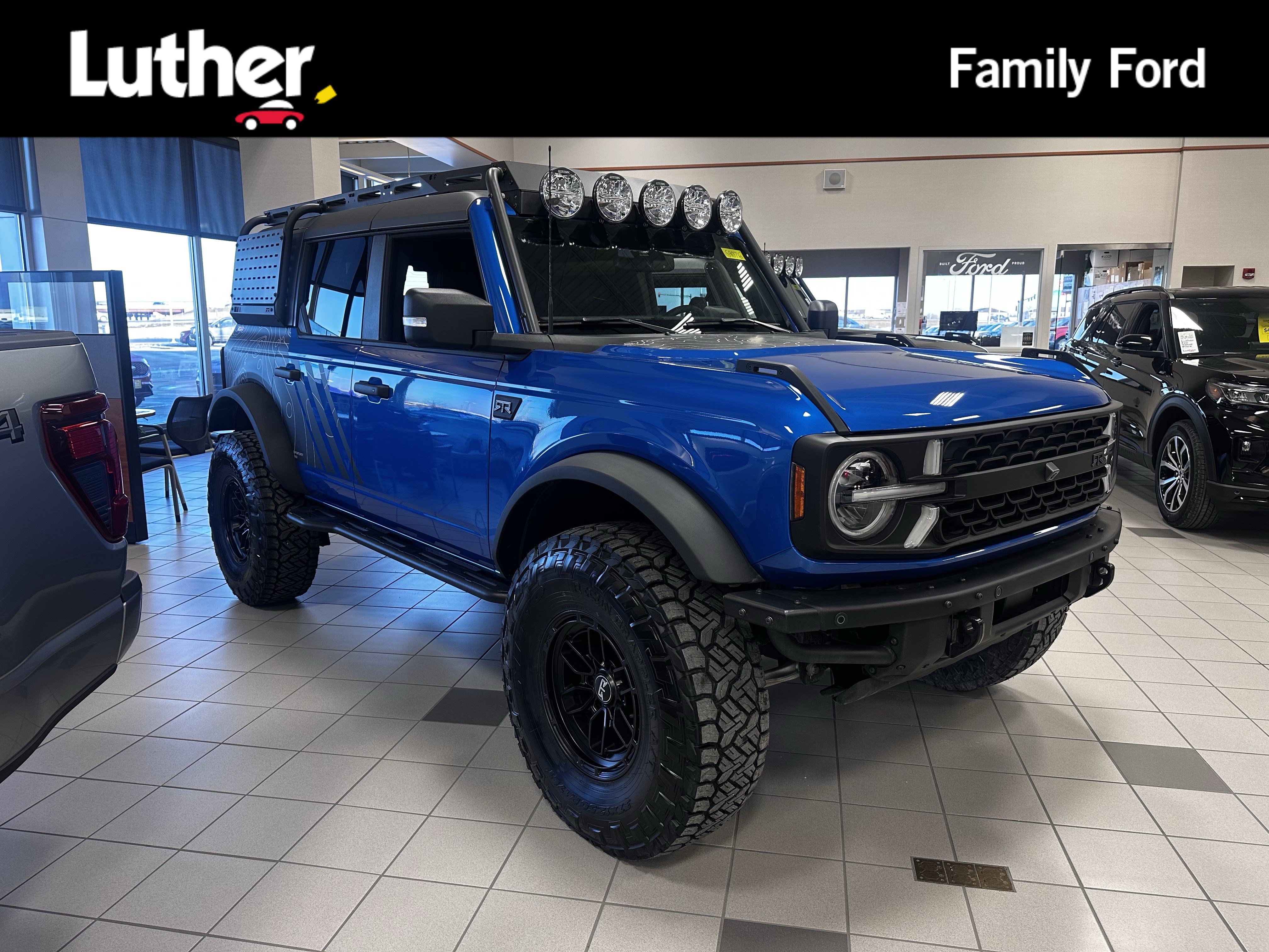 New 2025 Ford Bronco Badlands AWD/4WD image 1