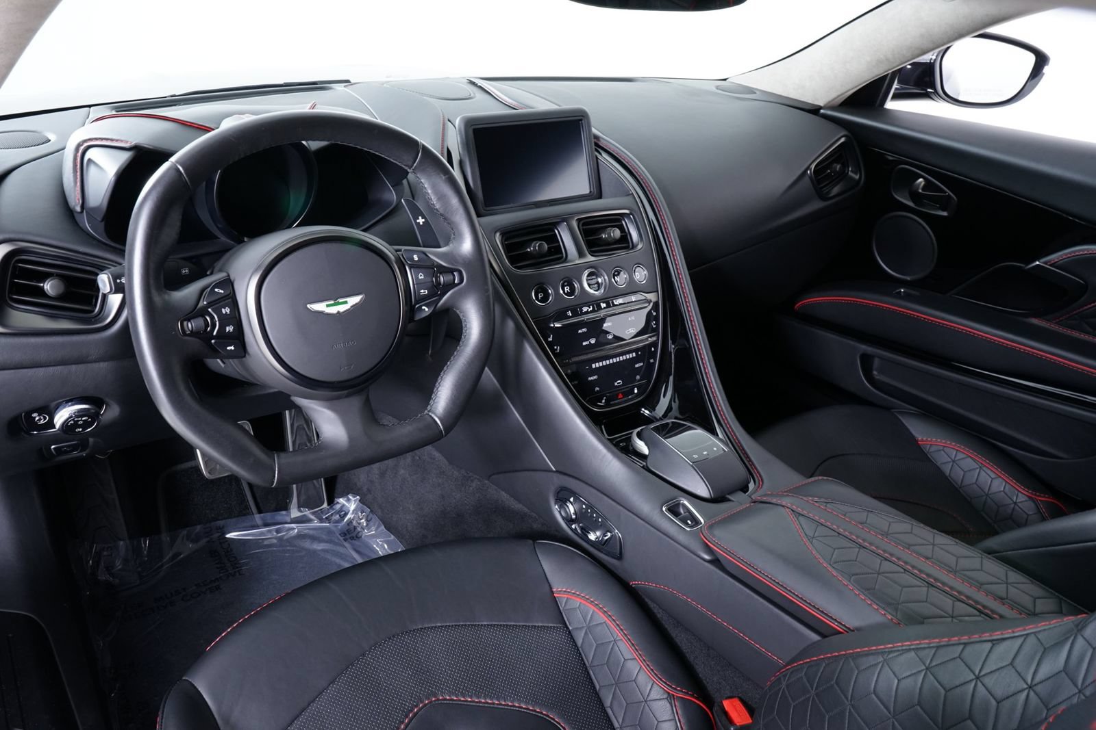 Used 2019 Aston Martin DBS Superleggera RWD image 23