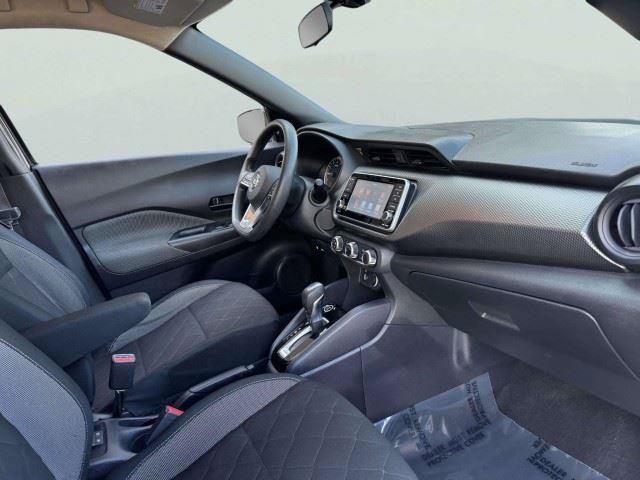 Used 2020 Nissan Kicks S FWD image 46
