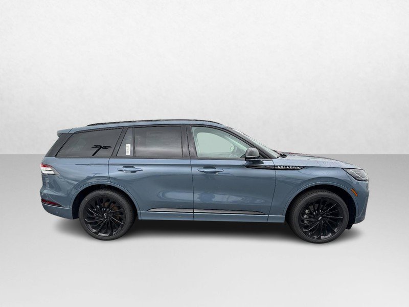 New 2025 Lincoln Aviator Reserve w/ Equipment Group 201A AWD/4WD image 4