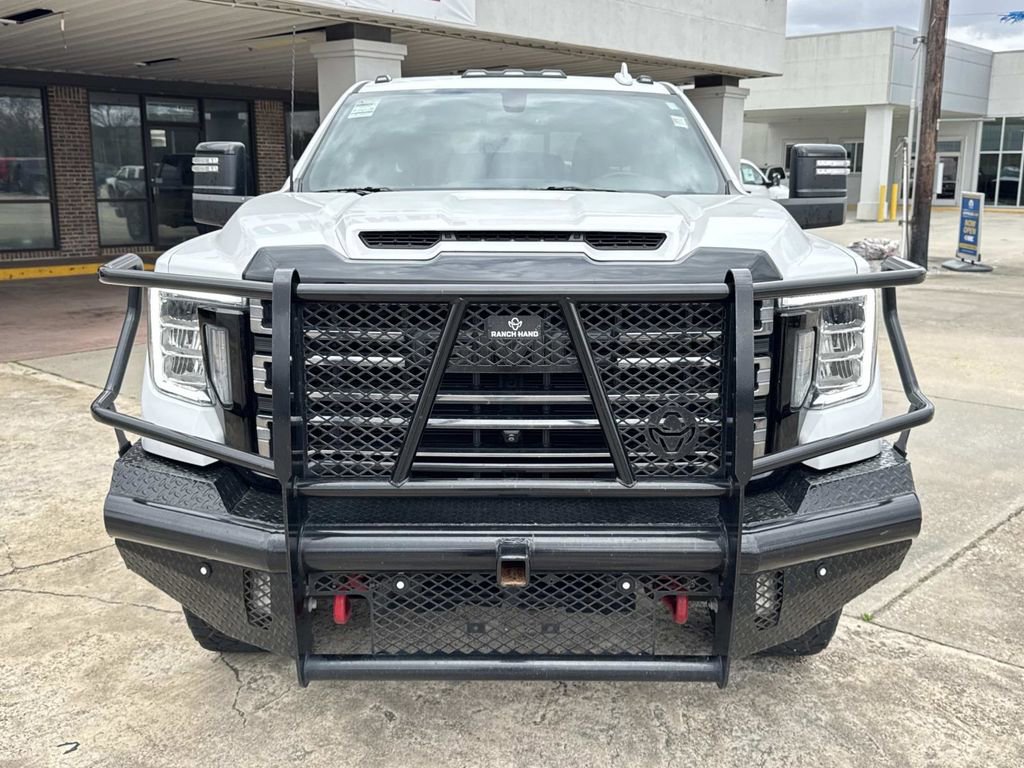 Used 2023 GMC Sierra 2500 AT4 w/ AT4 Preferred Package AWD/4WD image 3
