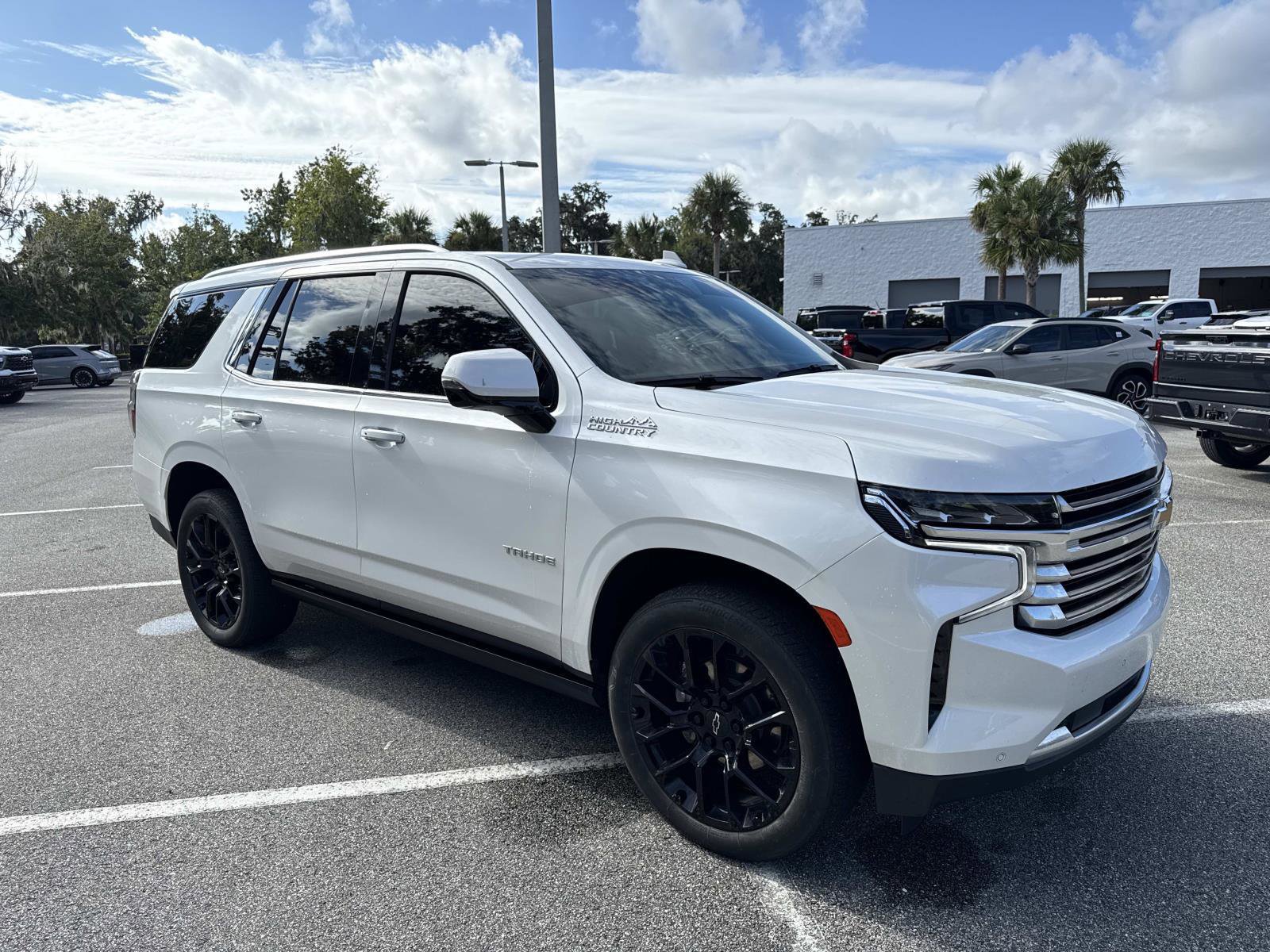 Used 2023 Chevrolet Tahoe High Country image 1