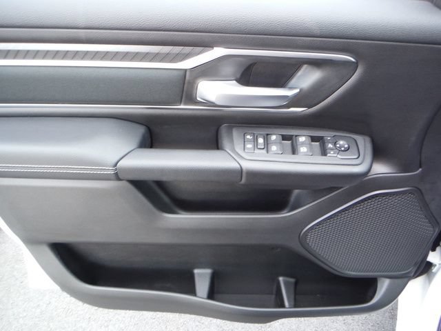 New 2026 RAM 1500 4x4 Crew Cab image 21