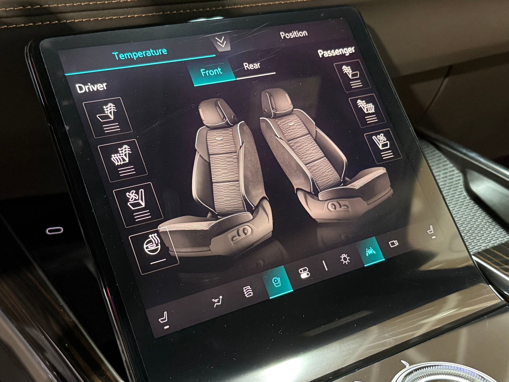 Certified 2026 Cadillac Escalade Luxury image 34