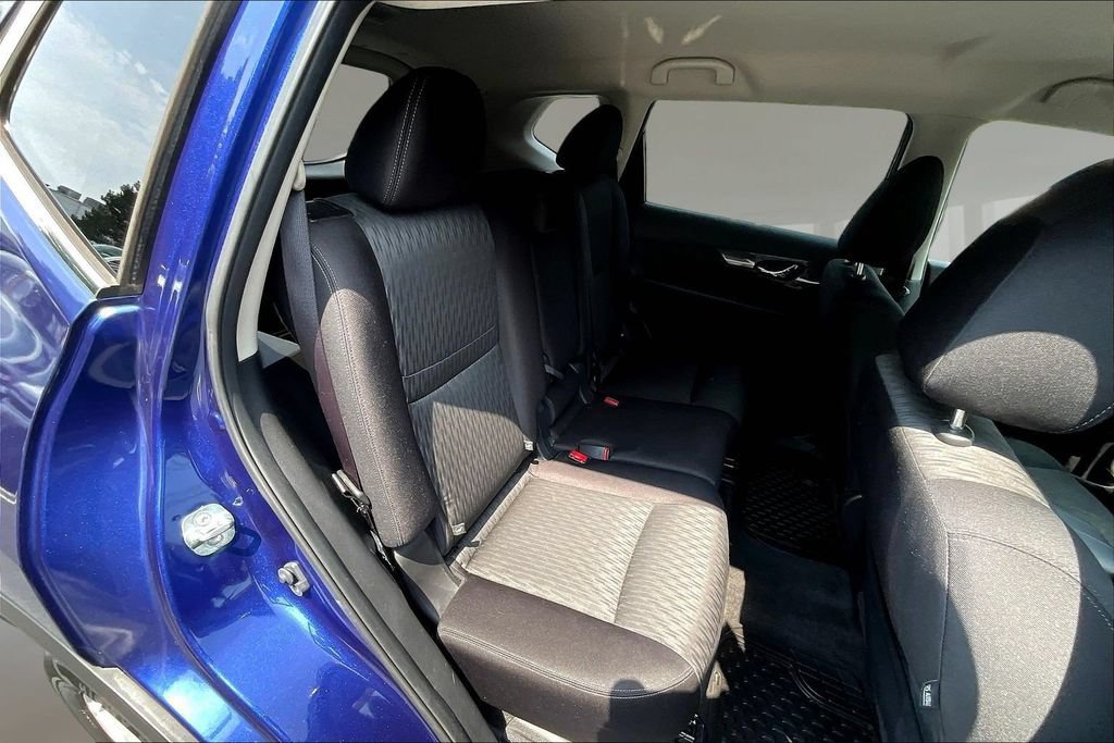 Used 2019 Nissan Rogue SV AWD/4WD image 22