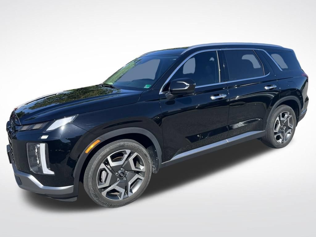 Used 2023 Hyundai Palisade SEL w/ Premium Package FWD image 2