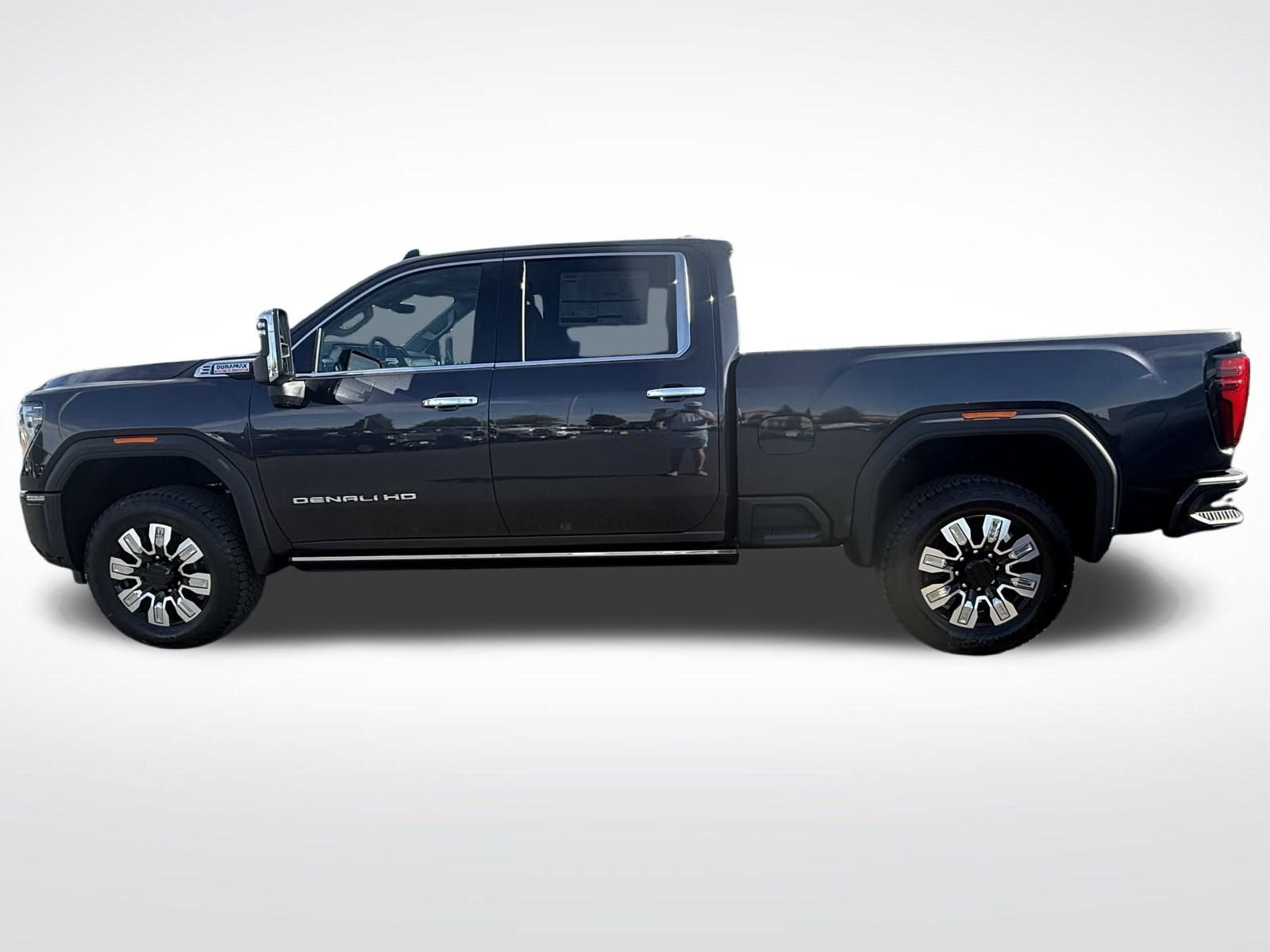 New 2026 GMC Sierra 2500 Denali w/ Denali Reserve Package image 9