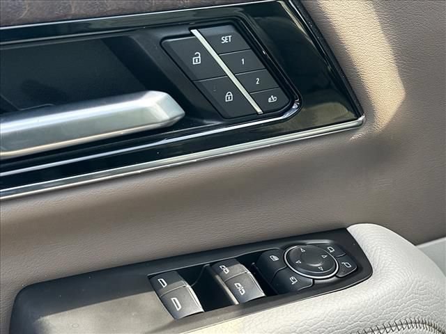 New 2026 GMC Yukon Denali w/ Denali Reserve Package AWD/4WD image 29