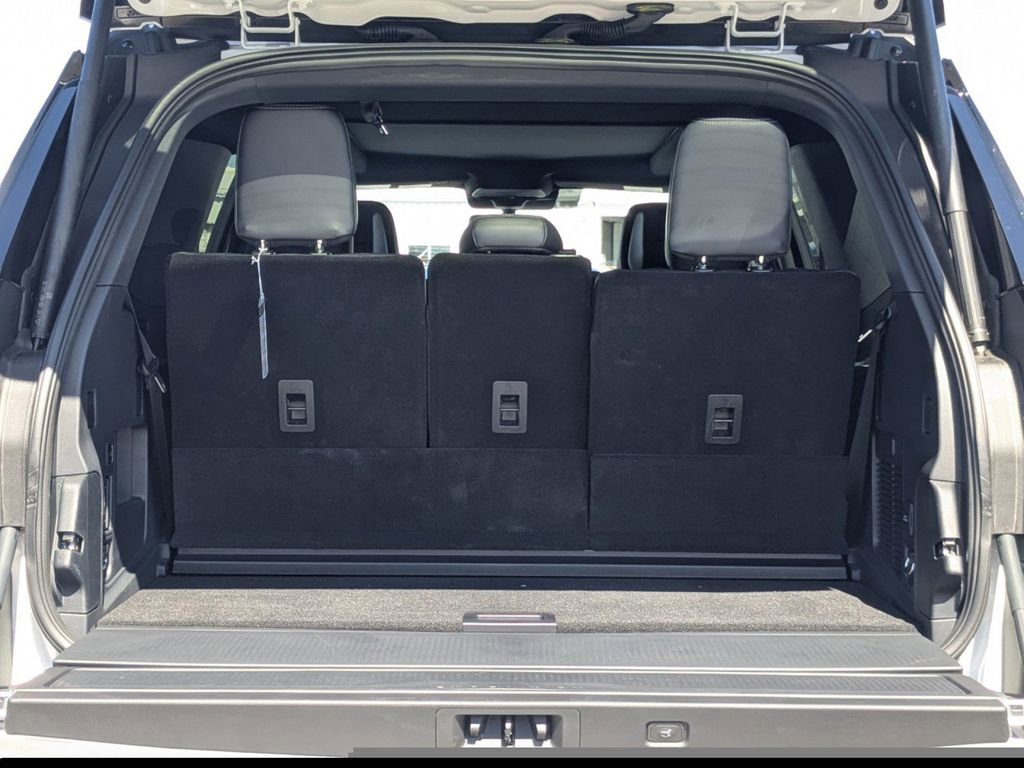 New 2026 Ford Expedition Platinum w/ Stealth Appearance Package image 13