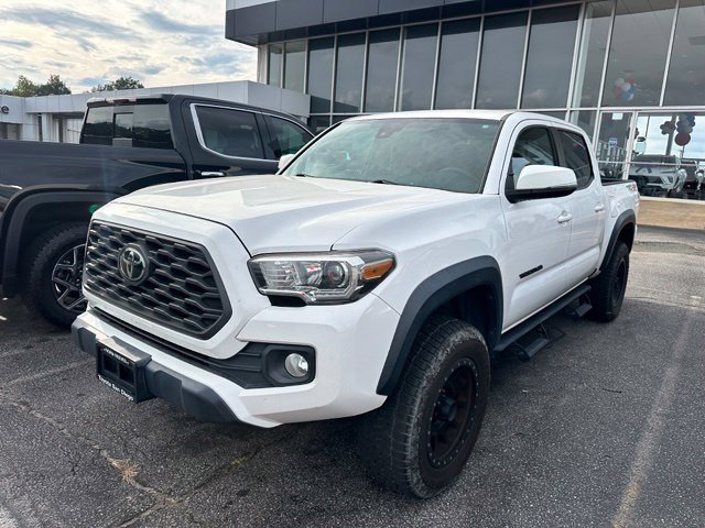 Used 2020 Toyota Tacoma TRD Off-Road w/ Technology Package AWD/4WD image 18