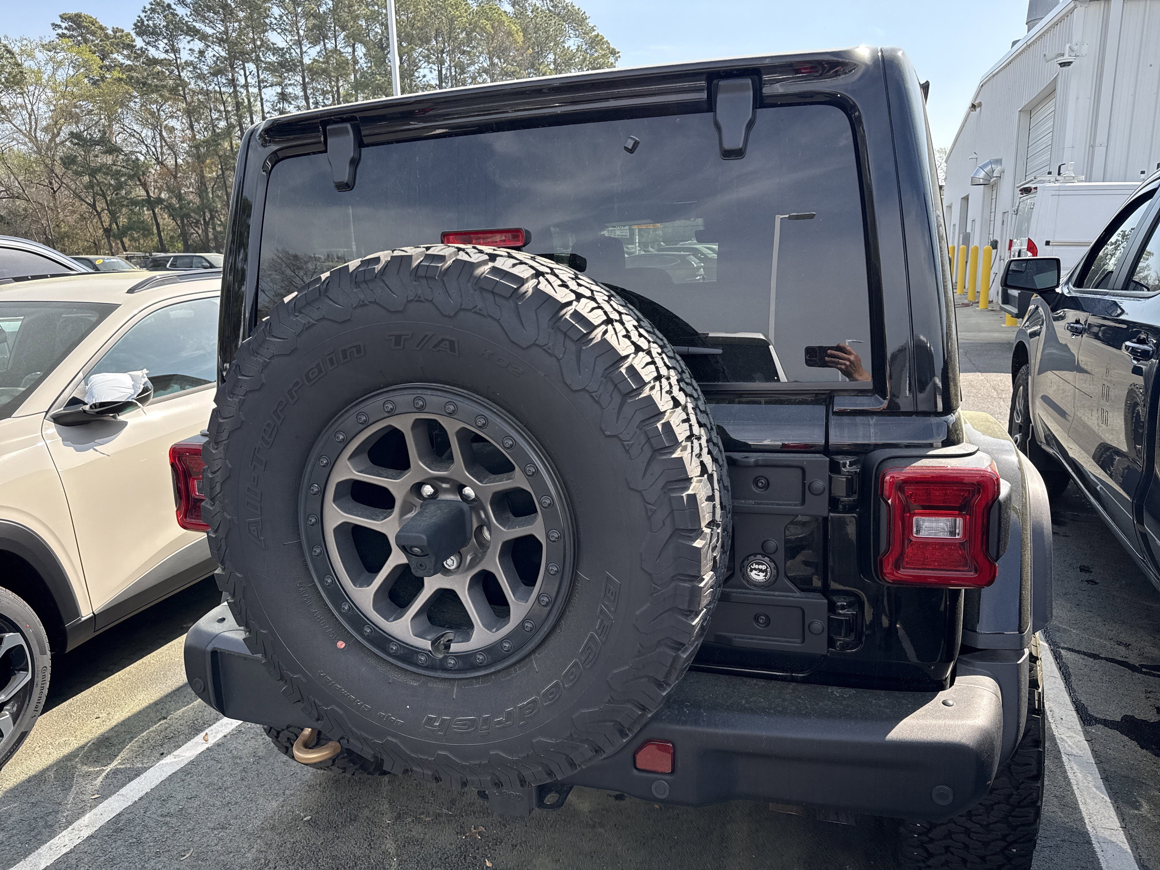 Used 2023 Jeep Wrangler Rubicon 392 w/ Xtreme Recon 35" Tire Package image 14