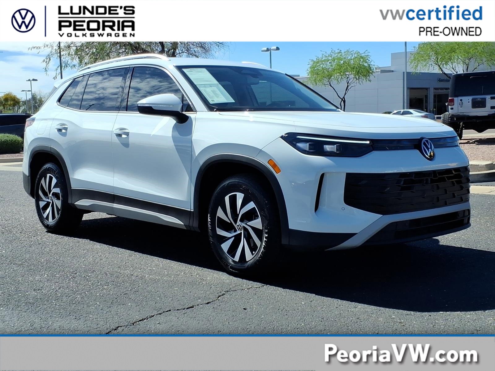 Certified 2025 Volkswagen Tiguan S FWD image 1