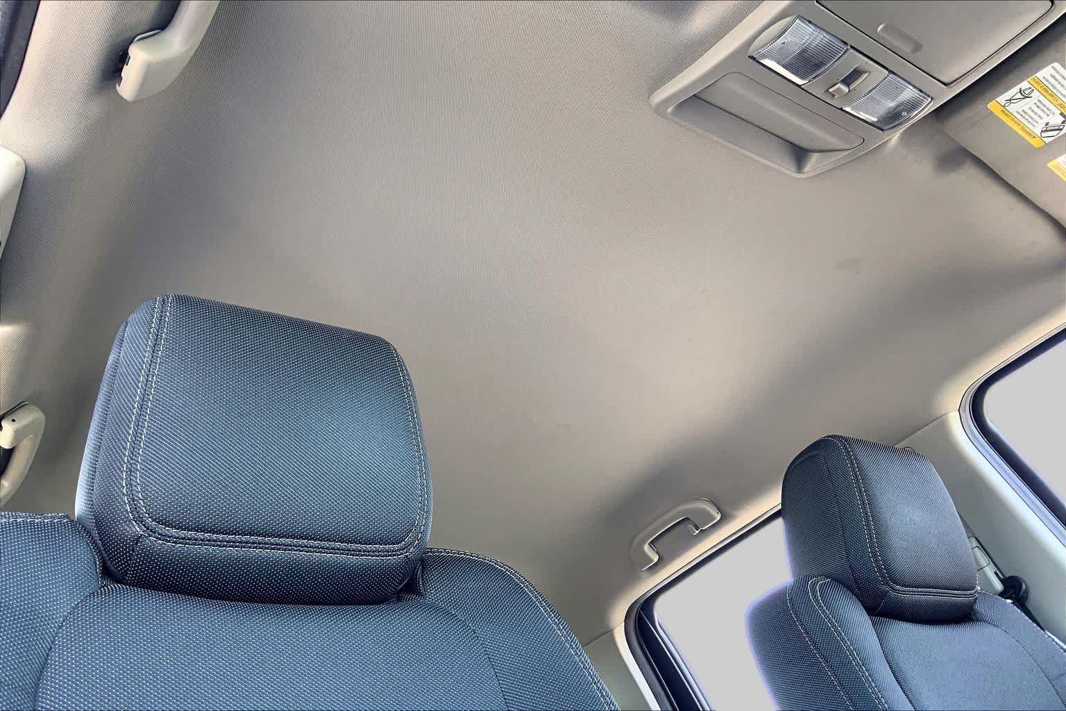 Used 2023 Nissan Frontier SV w/ Technology Package RWD image 14