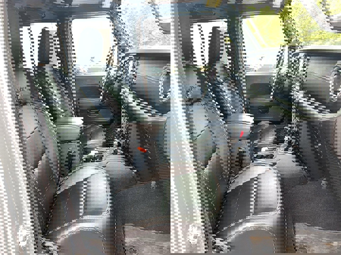 Used 2021 Jeep Wrangler Unlimited Sahara w/ Cold Weather Group image 24