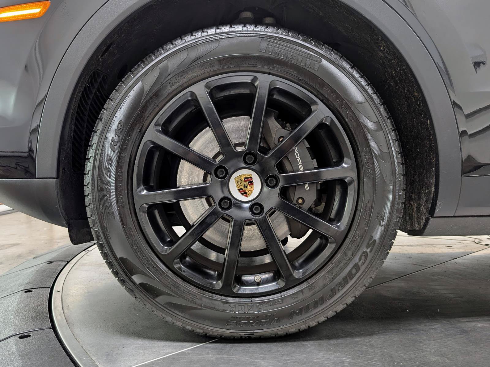 Used 2019 Porsche Cayenne AWD/4WD image 12