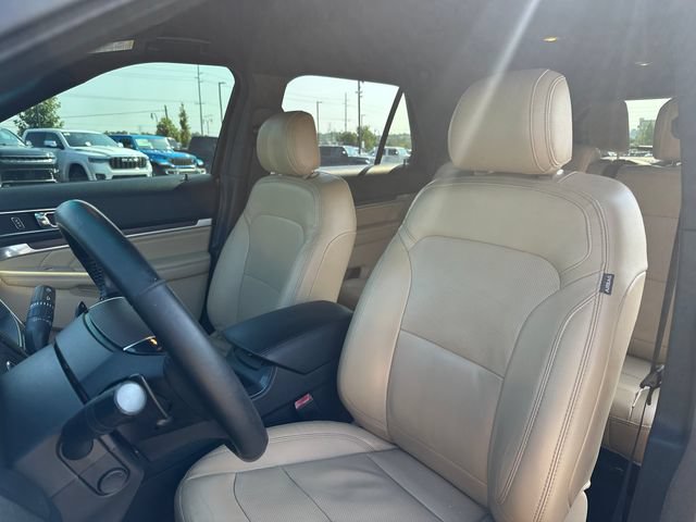 Used 2016 Ford Explorer Limited FWD image 38