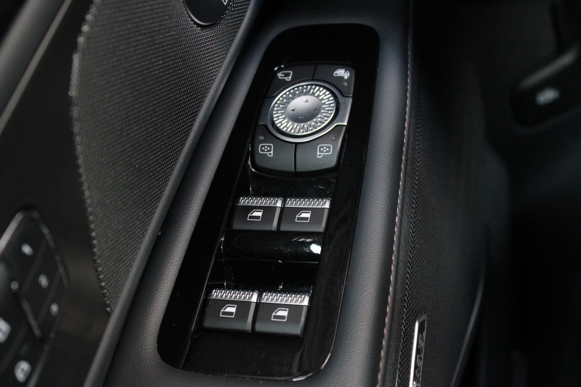 Used 2024 Lincoln Nautilus Premier w/ Equipment Group 102A AWD/4WD image 24