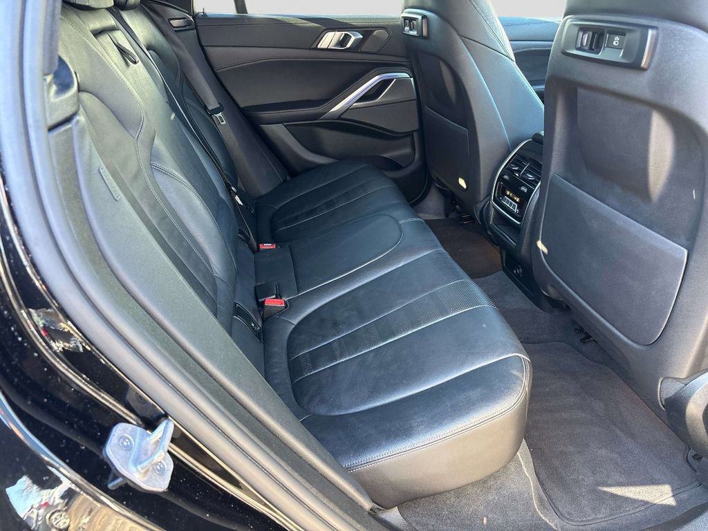 Used 2021 BMW X6 xDrive40i w/ M Sport Package image 15