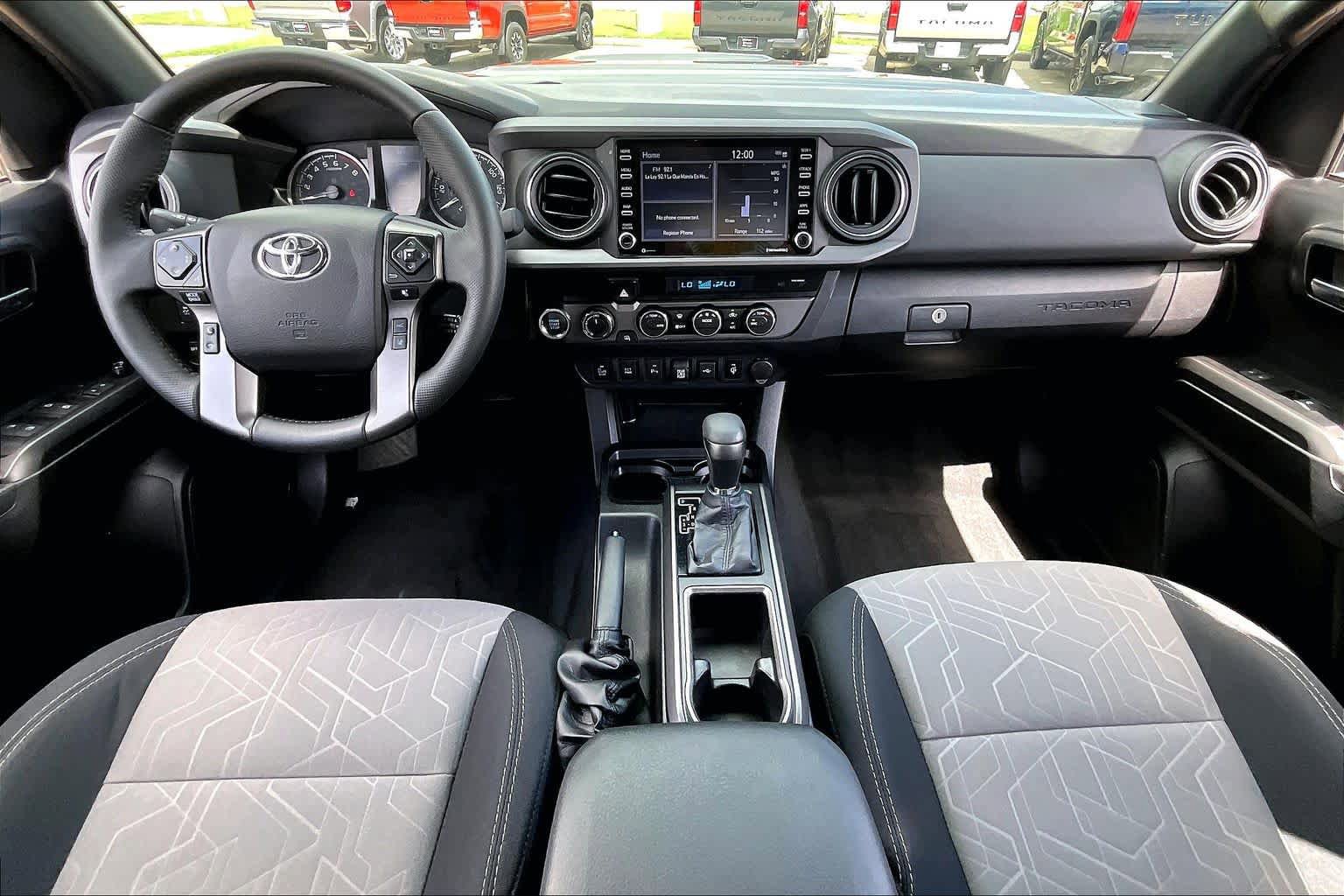 Used 2021 Toyota Tacoma TRD Sport w/ Technology Package AWD/4WD image 15
