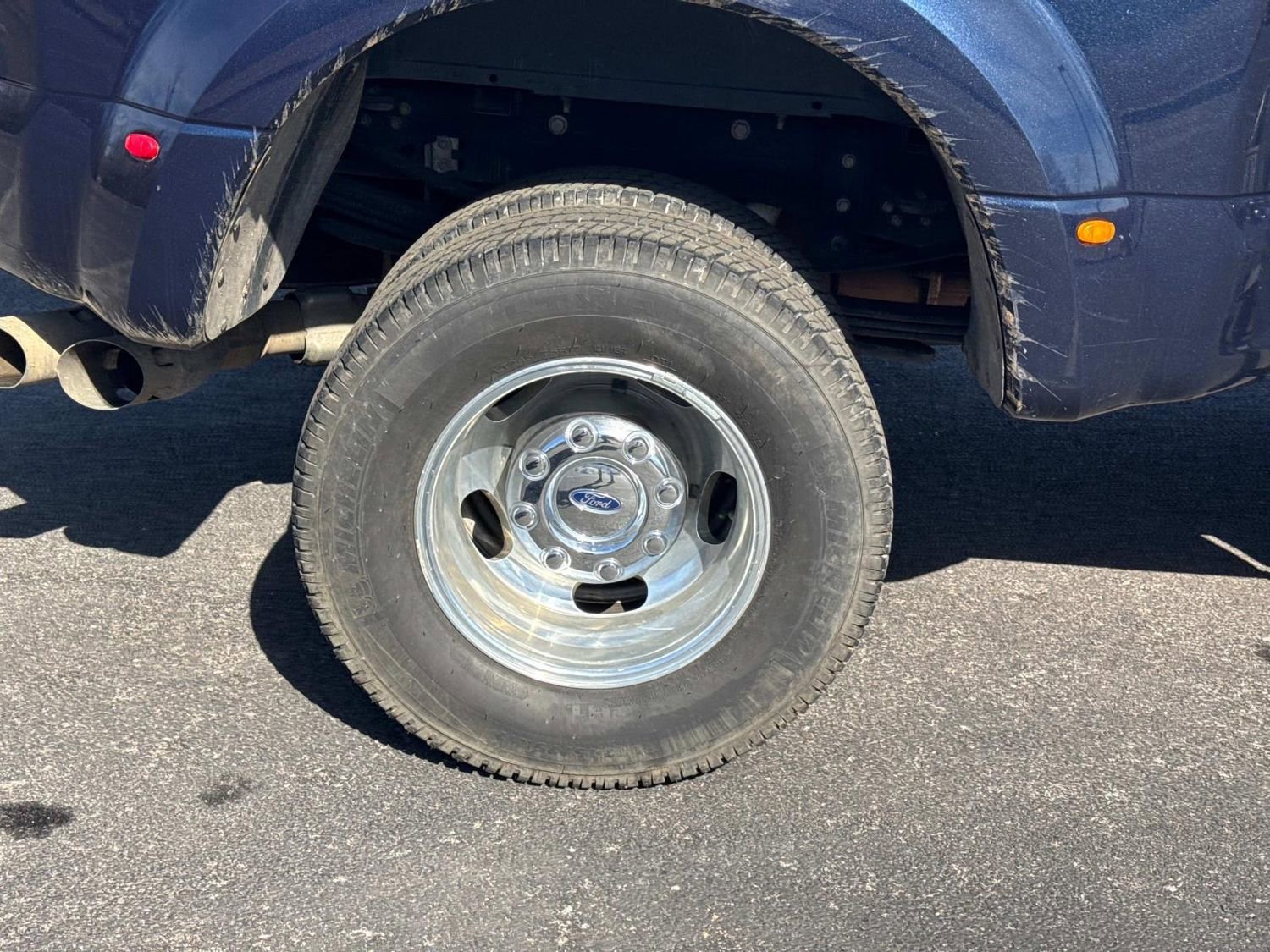 Used 2017 Ford F350 Lariat w/ Lariat Ultimate Package image 11