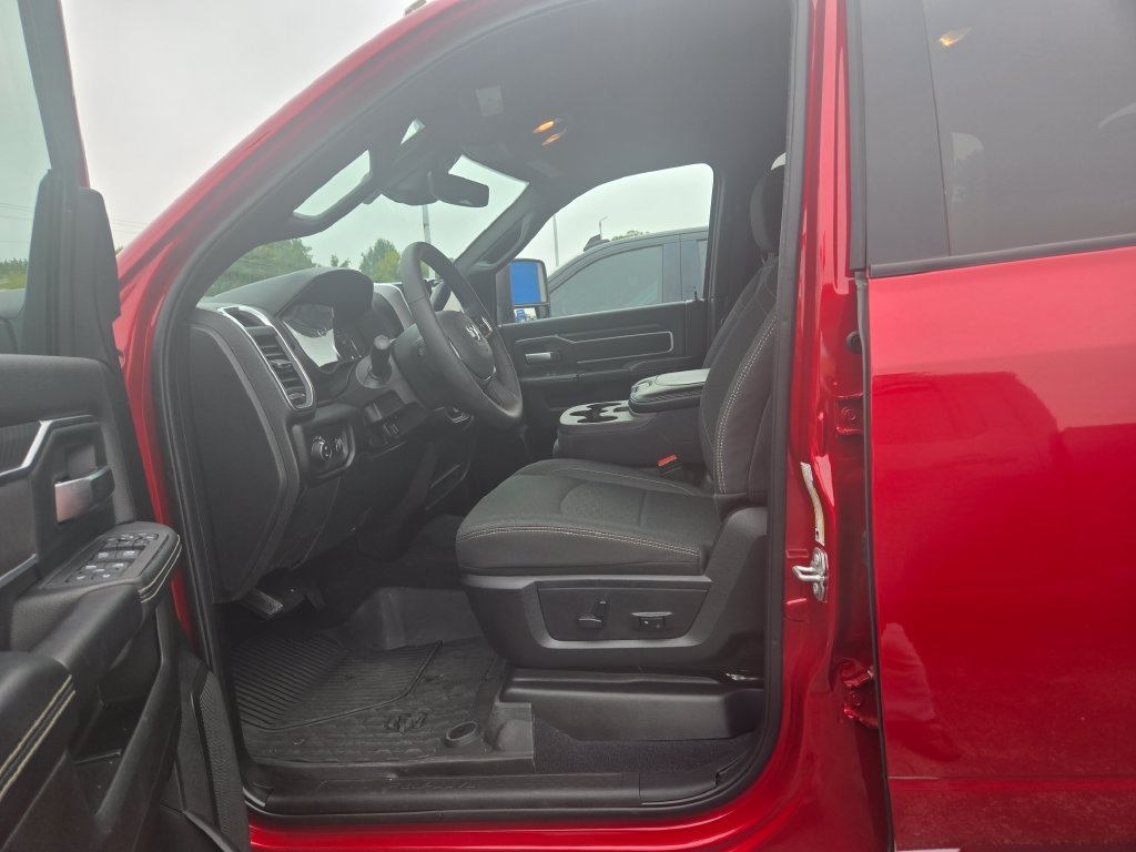 Used 2025 RAM 3500 Big Horn AWD/4WD image 7