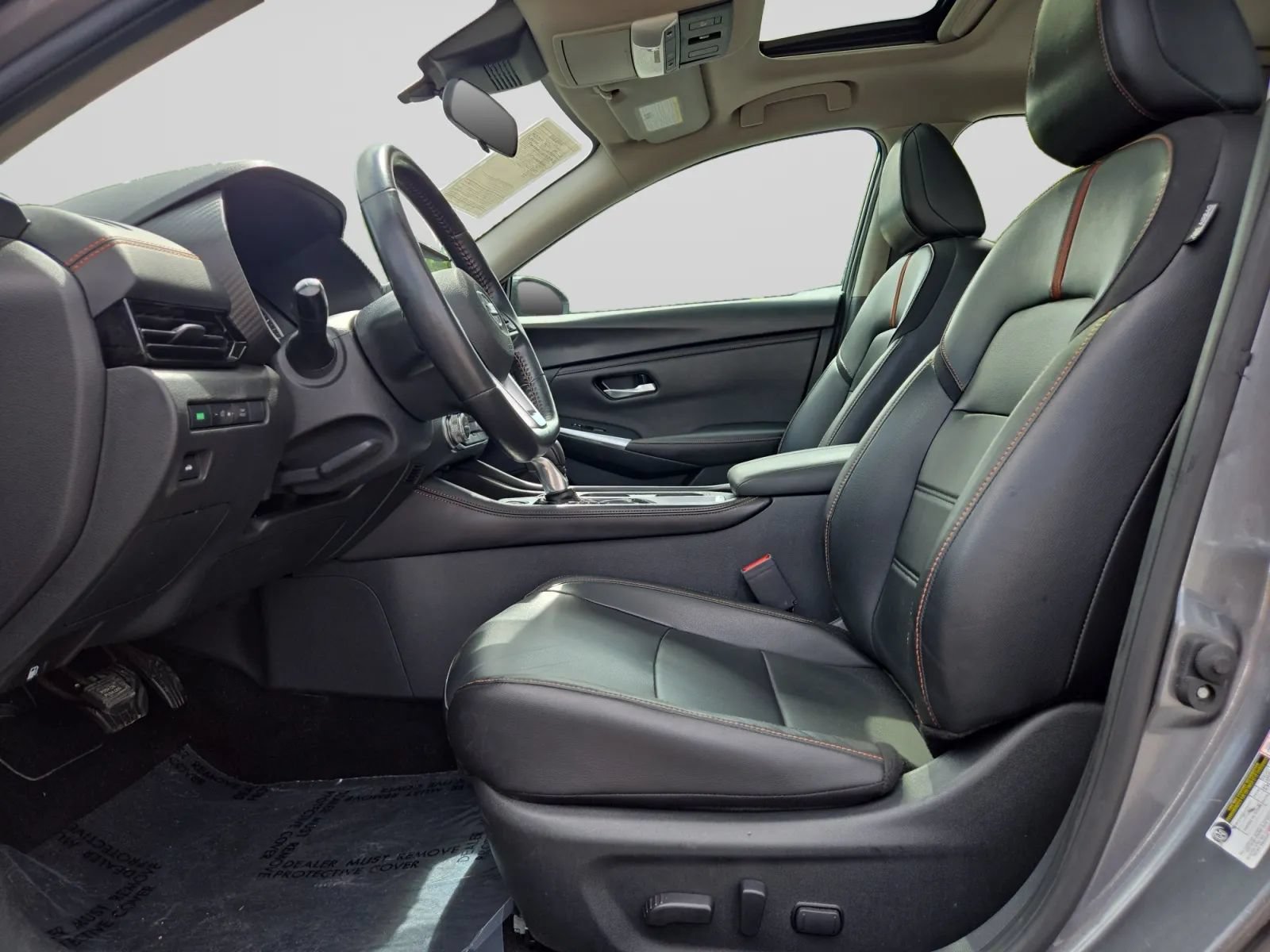 Used 2023 Nissan Sentra SR w/ SR Premium Package FWD image 16