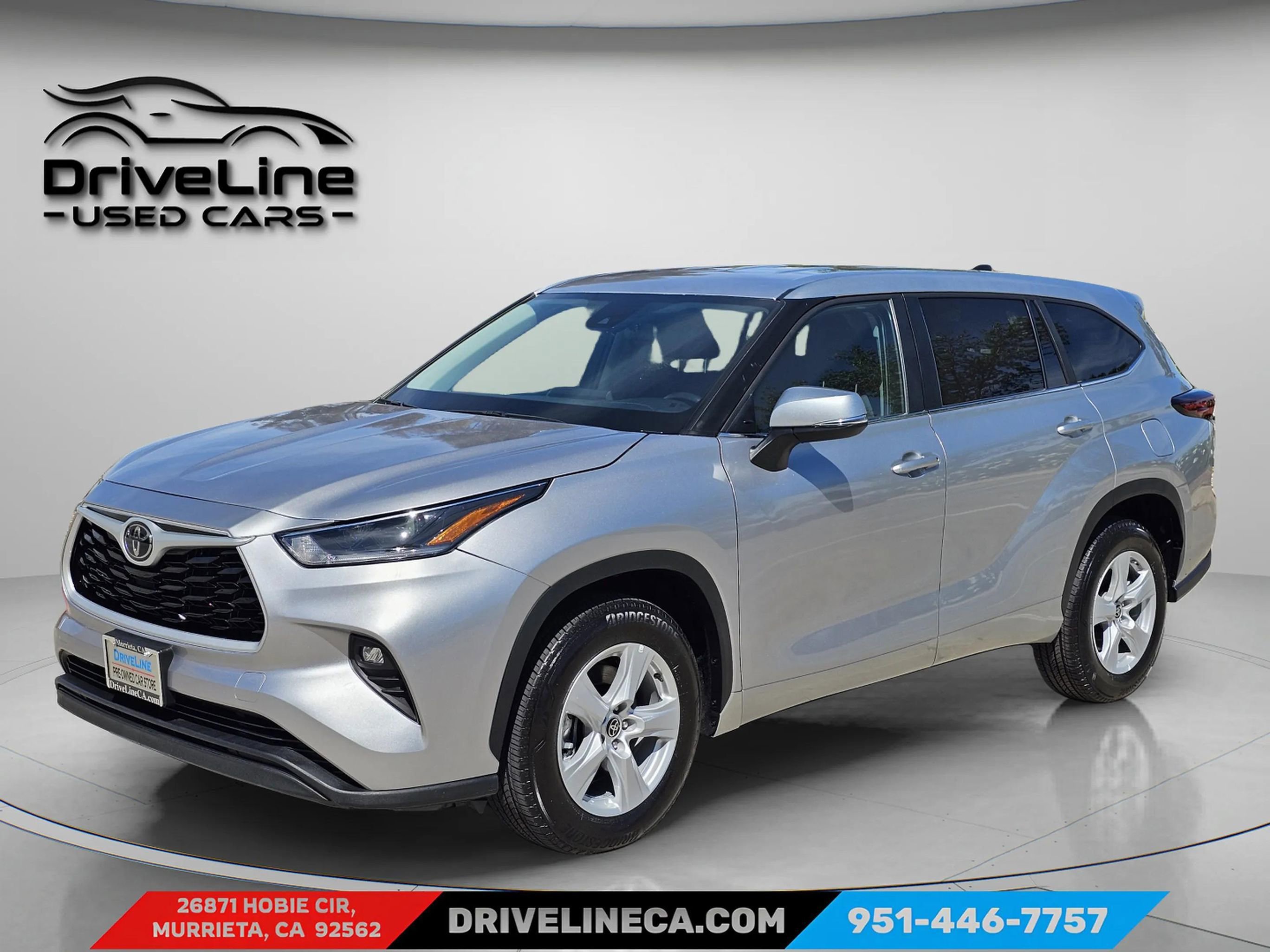 Used 2025 Toyota Highlander LE FWD image 11
