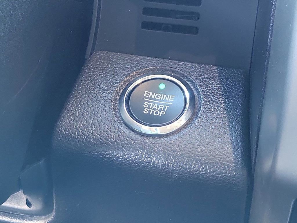 Used 2018 Ford F150 Lariat w/ Equipment Group 502A Luxury image 23