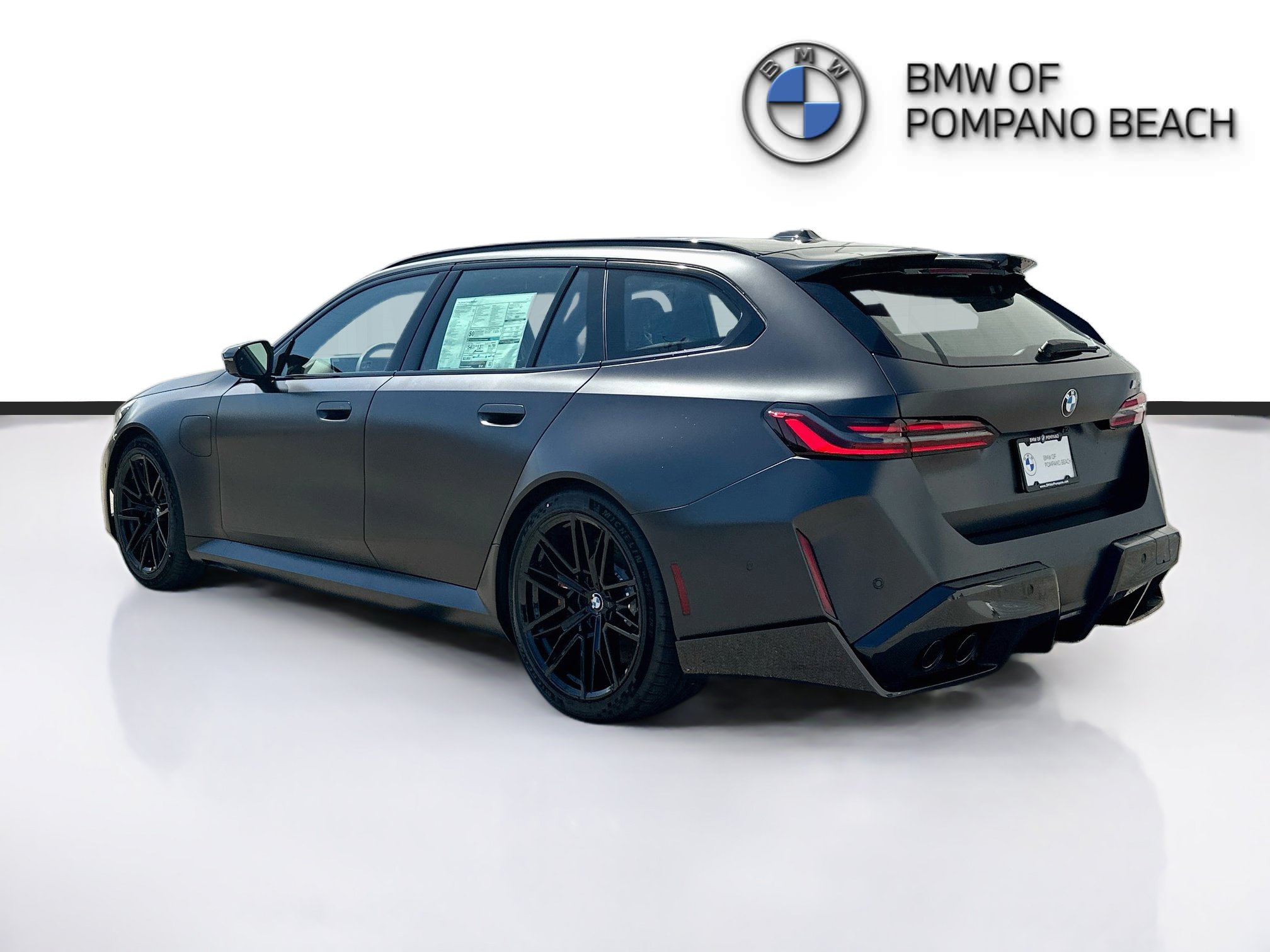 New 2027 BMW M5 Touring AWD/4WD image 5