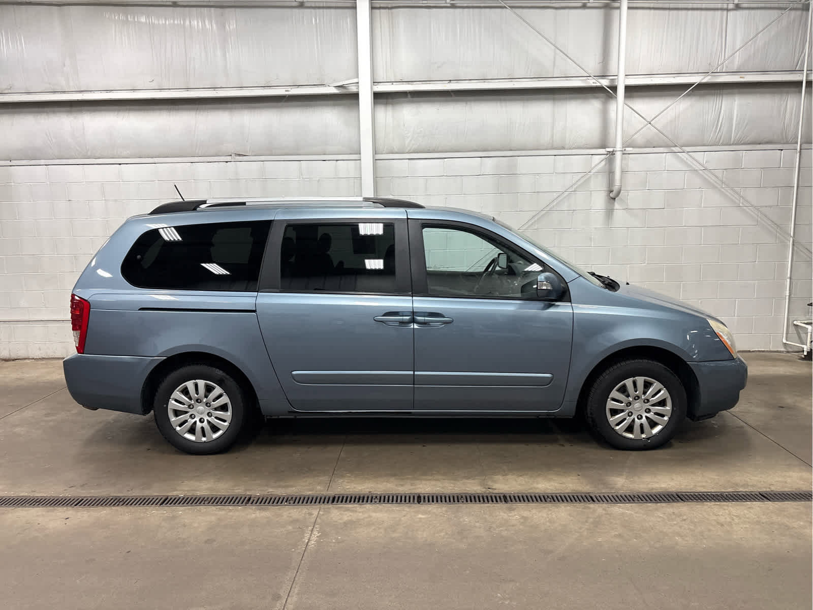 Used 2012 Kia Sedona LX