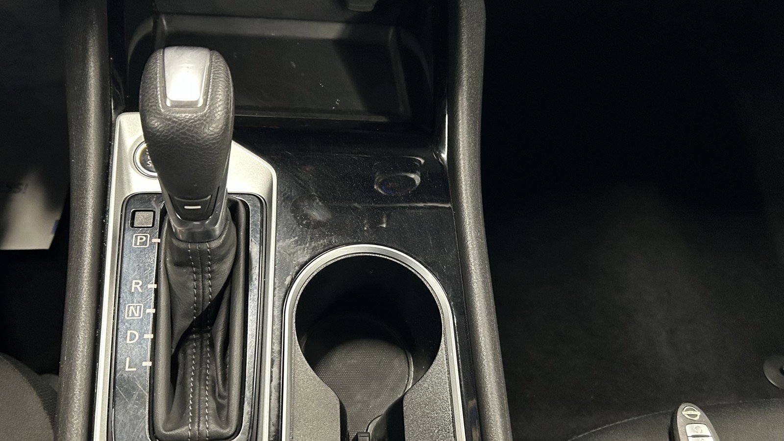 Used 2024 Nissan Altima 2.5 SV image 32