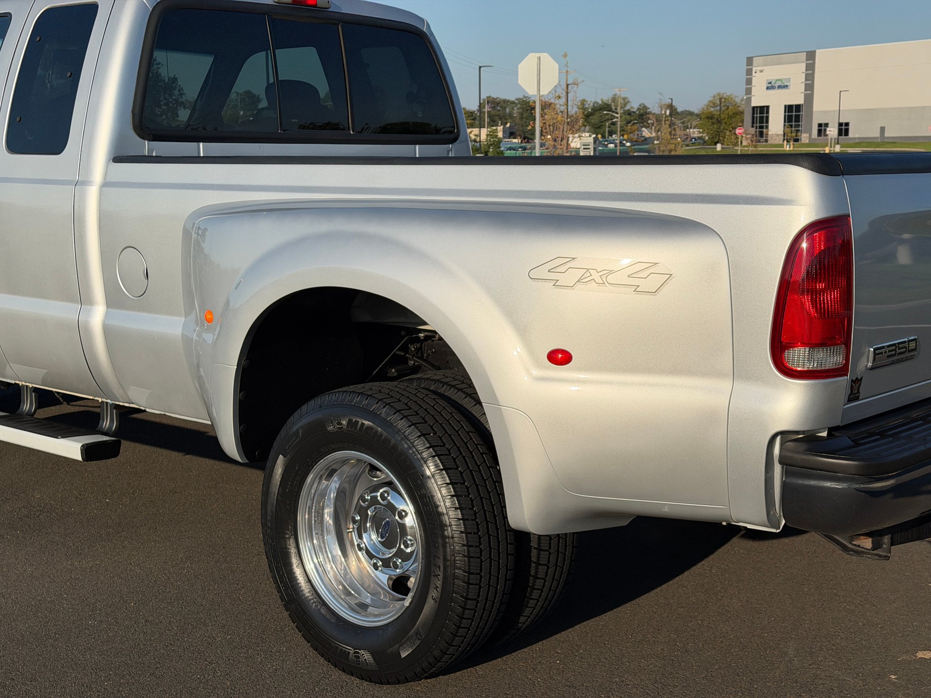 Used 2006 Ford F350 XL AWD/4WD image 6